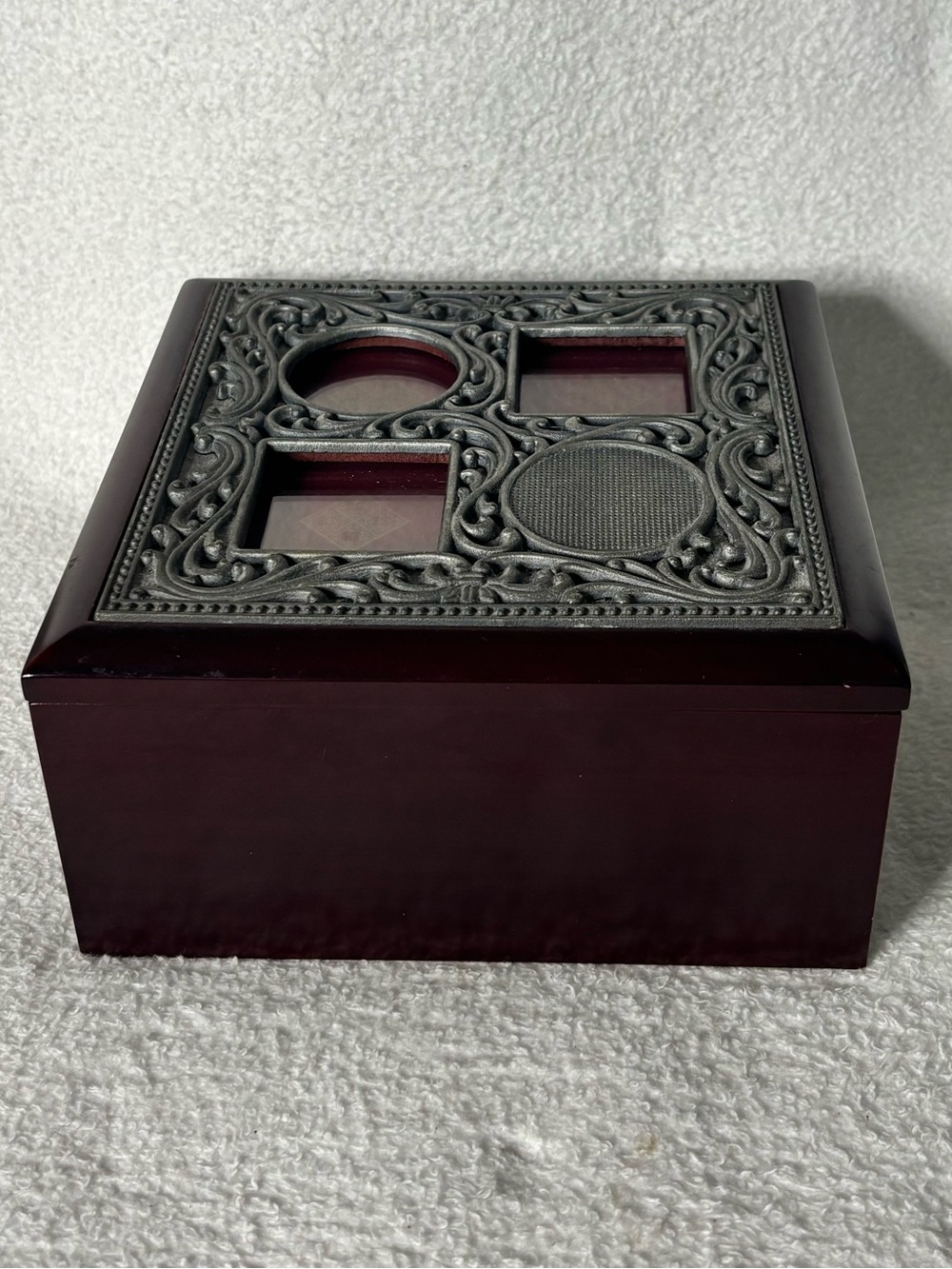 Classic Mahogany Jewelry Organizer Box with Ornate Silver-Tone Top